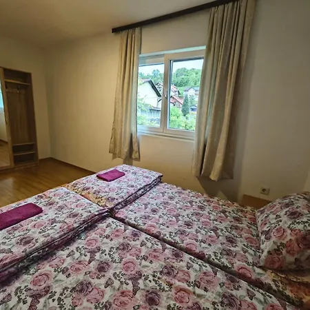 Villa Hadzici شقة *
