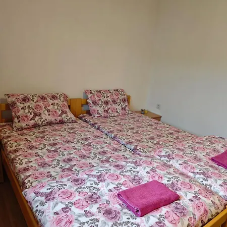 Villa Hadzici شقة *