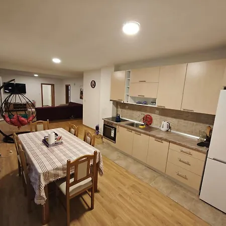 Villa Hadzici شقة *