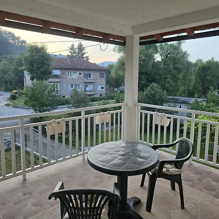 شقة Villa Hadzici *